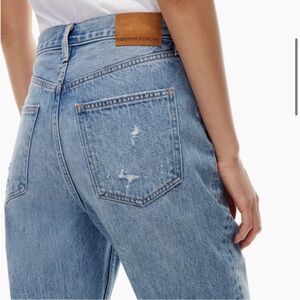 Aritzia  Denim Forum The BF High rise loose 28L Size 29 Distressed